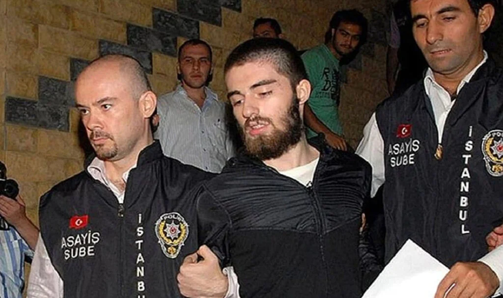 Cem Garipoğlu'nun İntiharını Soruşturma: Otopsi İsteniyor