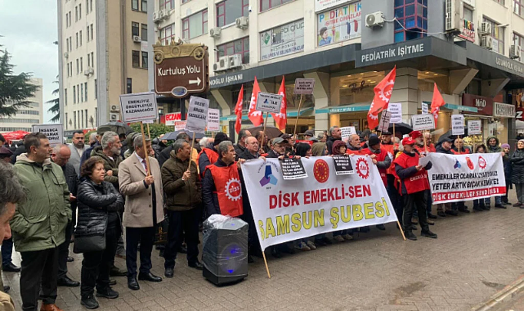 DİSK Emekli Sen Samsun Şubesi üyeleri: 'Emeklileri yok sayamazsınız'