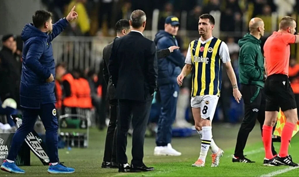 Fenerbahçe'de Trabzonspor Maçı Öncesi Mert Hakan Yandaş Şoku