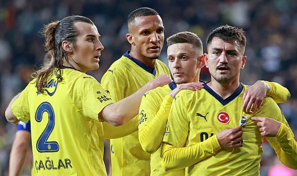 Fenerbahçe'ye maçı ilk yarıda bitirdi
