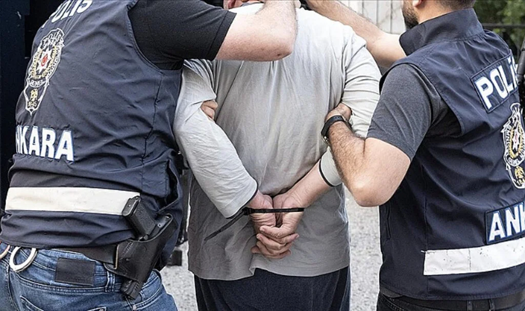 FETÖ'nün Kamu Mahrem Yapılanmasına Operasyon: 6 Şüpheliye Gözaltı Kararı