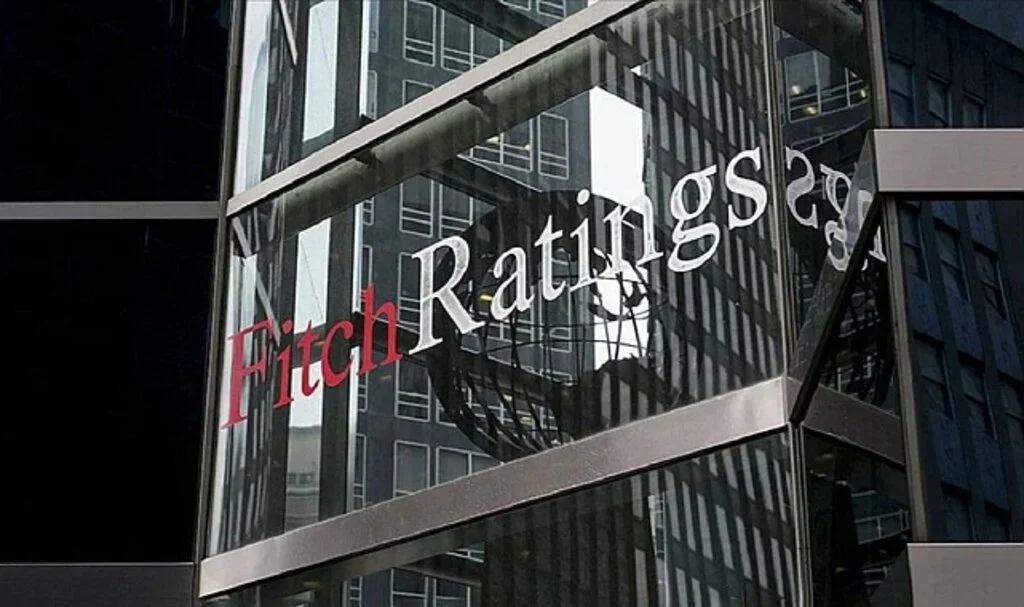 Fitch Türkiye'nin Kredi Notunu Artırdı
