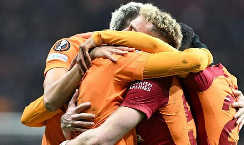 Galatasaray'dan bir dev satış daha! Sacha Boey'un ardından yeni rekor...