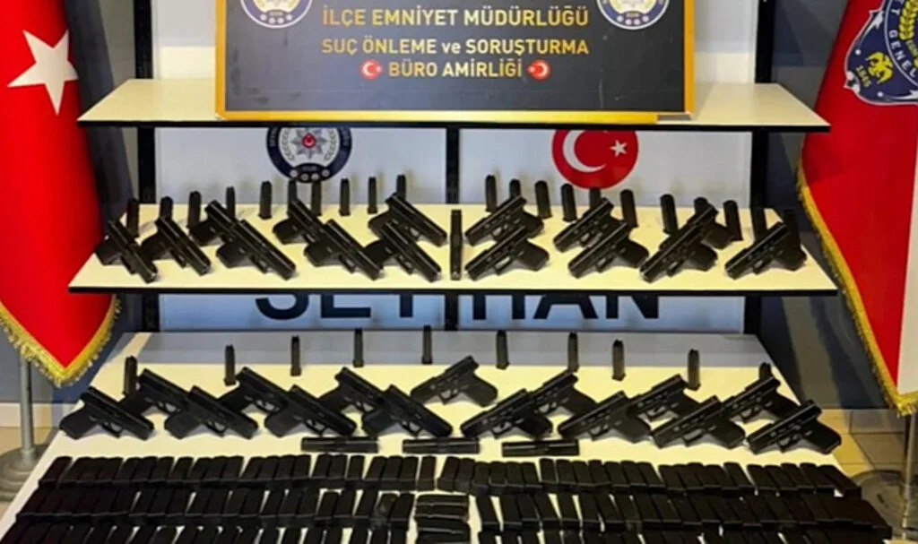 İçişleri Bakanlığı'ndan 63 İlde "Mercek-14" Operasyonu: 852 Silah Ele Geçirildi