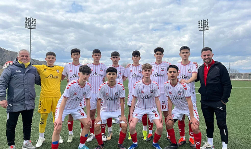 Kadıköyspor iyi başladı