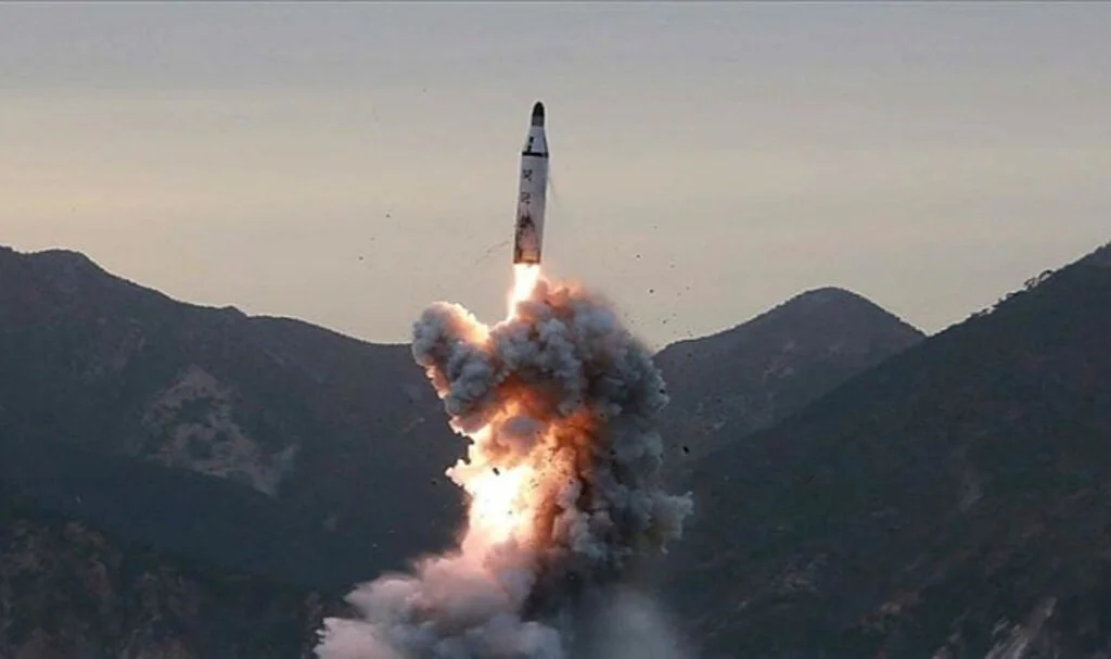 Kuzey Kore Balistik Füze Fırlattı, Güney Kore ve Japonya Endişeli