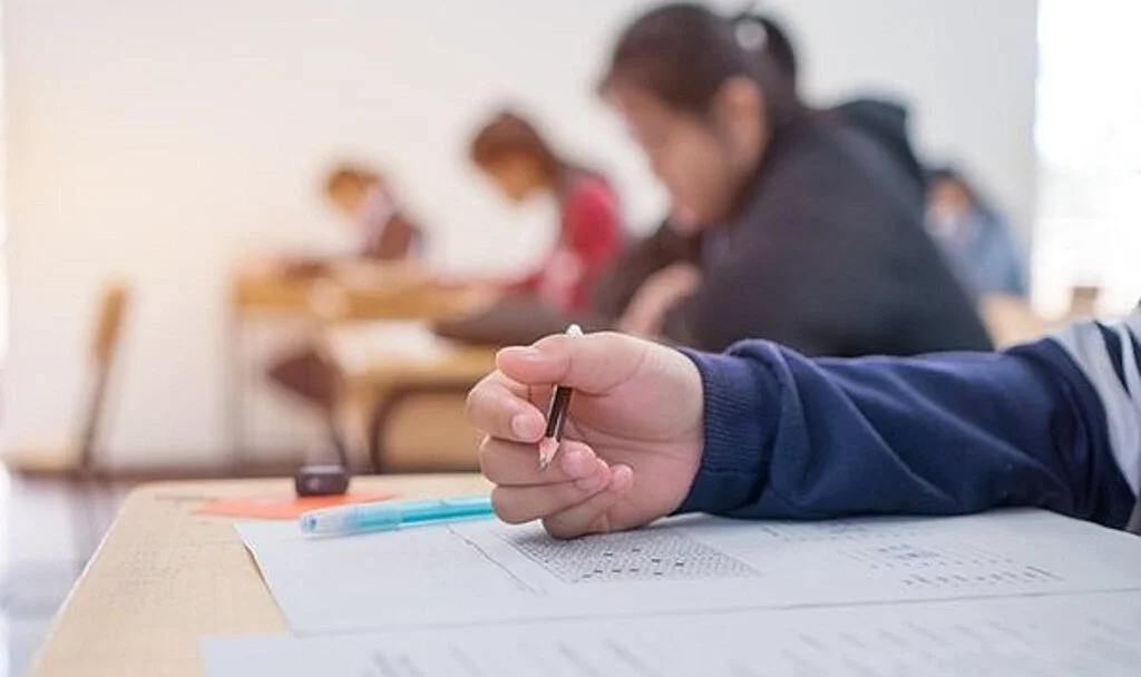 LGS Başvuruları Başladı: Öğrenciler İçin Başvuru Süreci ve Sınav Detayları