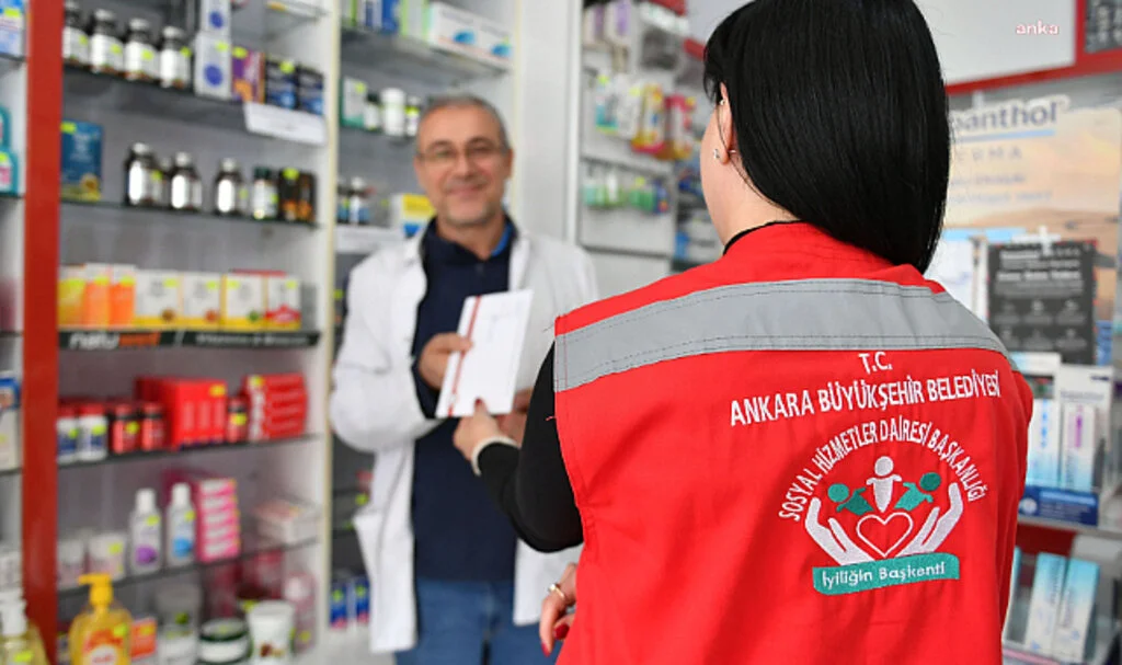 Mansur Yavaş'tan Ankara'da Sağlık Desteği: Eczanelerin Veresiye Defterleri Kapatıldı!
