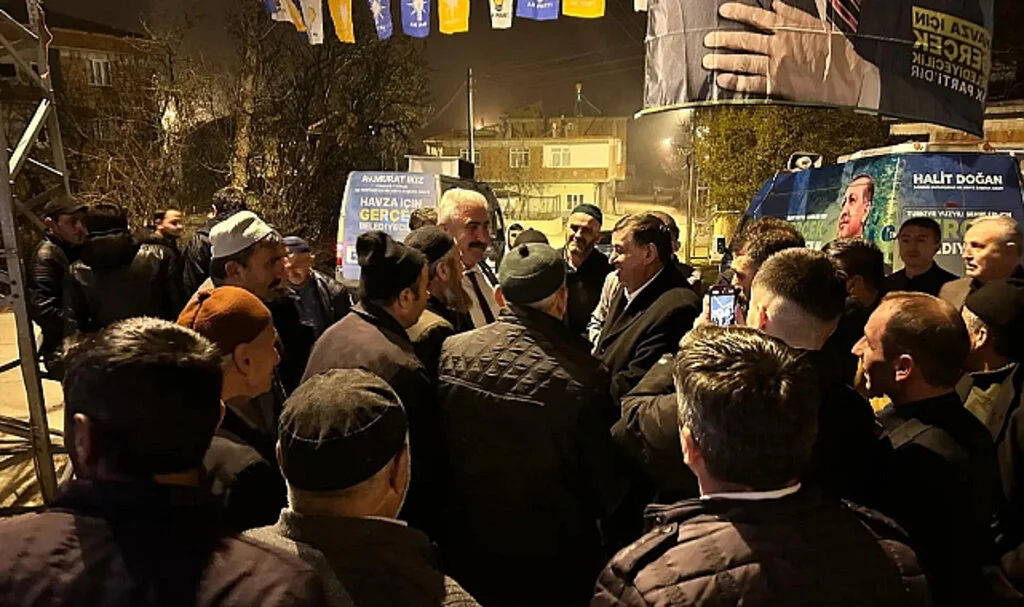 Murat İkiz'in Erikbelen Ziyareti Gece Mitingine Dönüştü