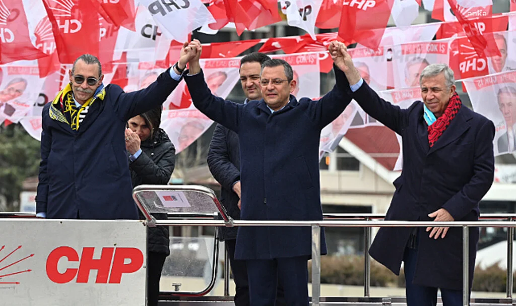  Özgür Özel, Ankara'da Halk Buluşmasında Hedefleri Açıkladı