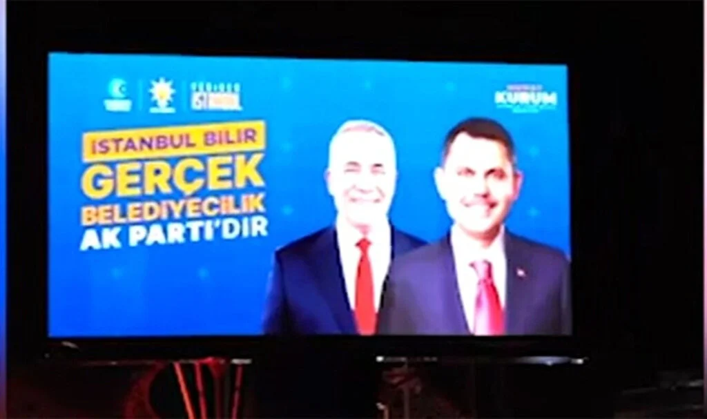 Parasını CHP Ödedi, Reklamı AK Parti Tarafından Kullanıldı
