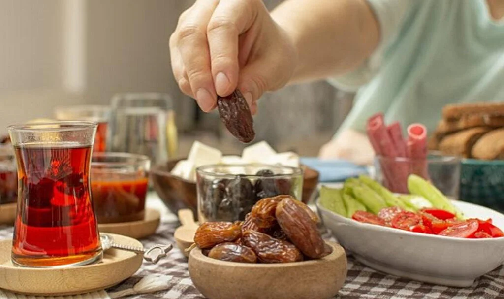 Ramazan'da Enerjinizi Koruyacak 12 Sağlıklı Besin Önerisi