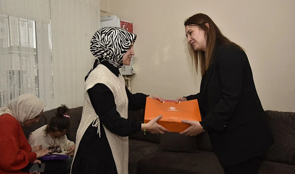 Samsun Büyükşehir Belediyesi Engelli Ailelerini Yalnız Bırakmıyor