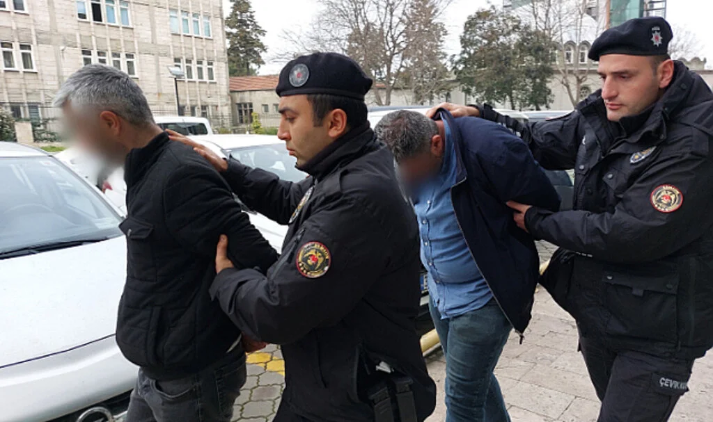Samsun'da 2 kişi uyuşturucu ticaretinden tutuklandı