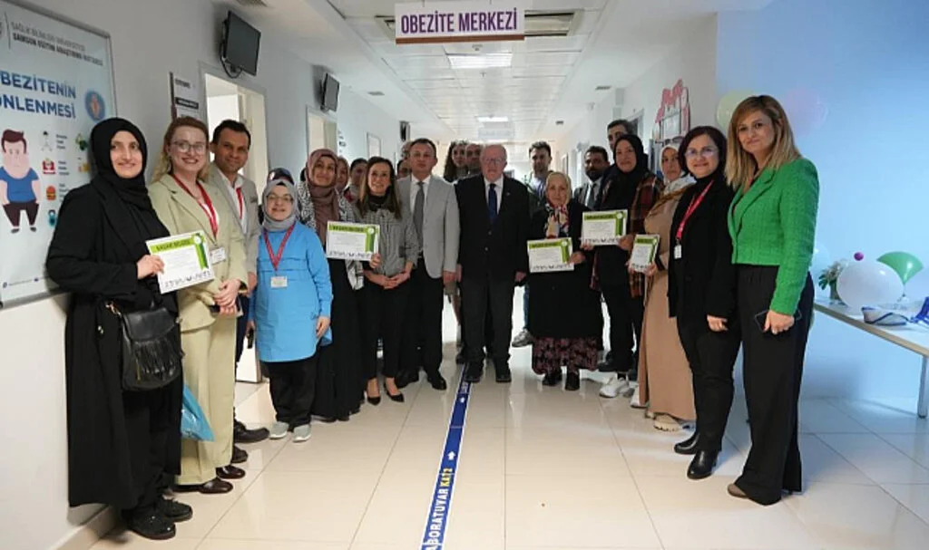 Samsun'da 5 Yılda Binin Üzerinde Hasta 2,5 Ton Kilo Verdi