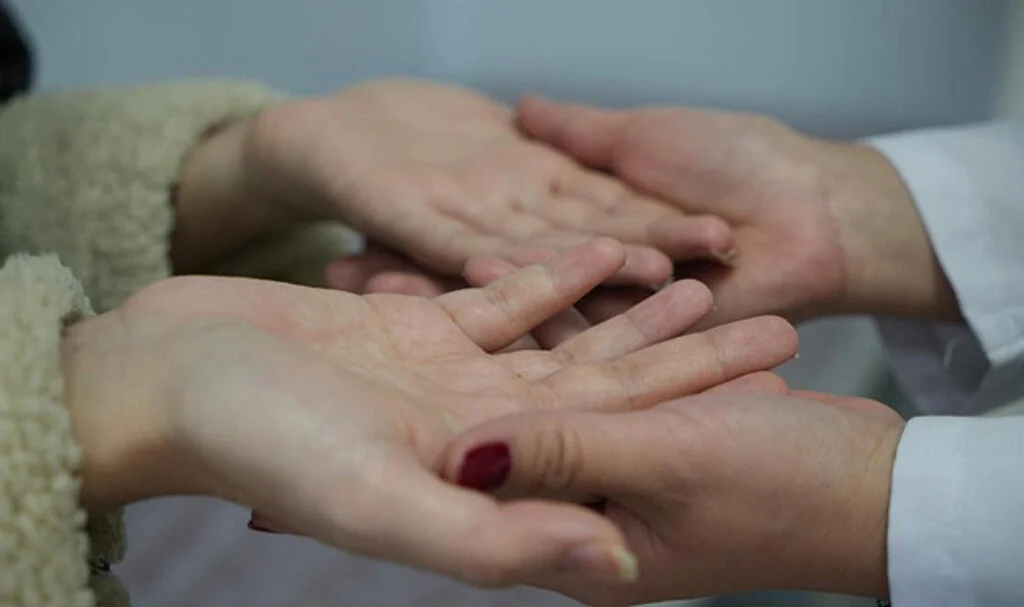 Samsun'da Aşırı El Terlemesi Sorununa 1 Saatlik Ameliyatla Çözüm