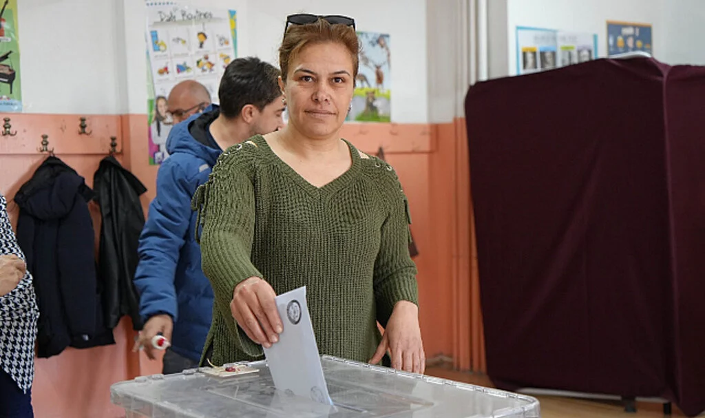 Samsun'da oy kullanma işlemi başladı