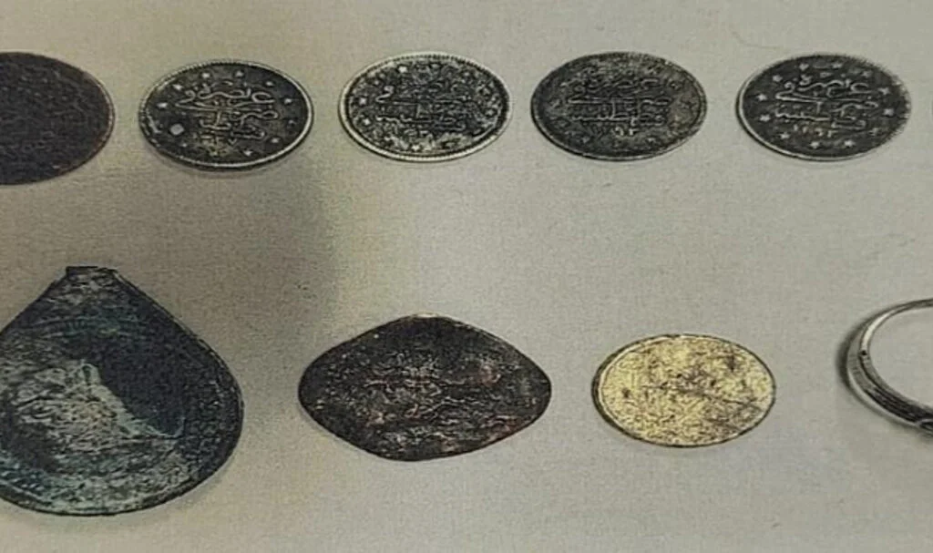 Samsun'da Şüpheli Şahsın Üzerinden Tarihi Eser Hazinesi Çıktı