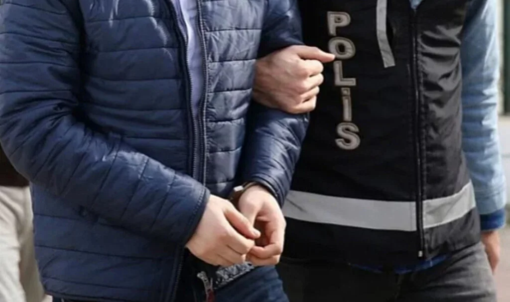 Samsun'da uyuşturucu operasyonu: Binlerce sentetik ecza hapı ele geçirildi