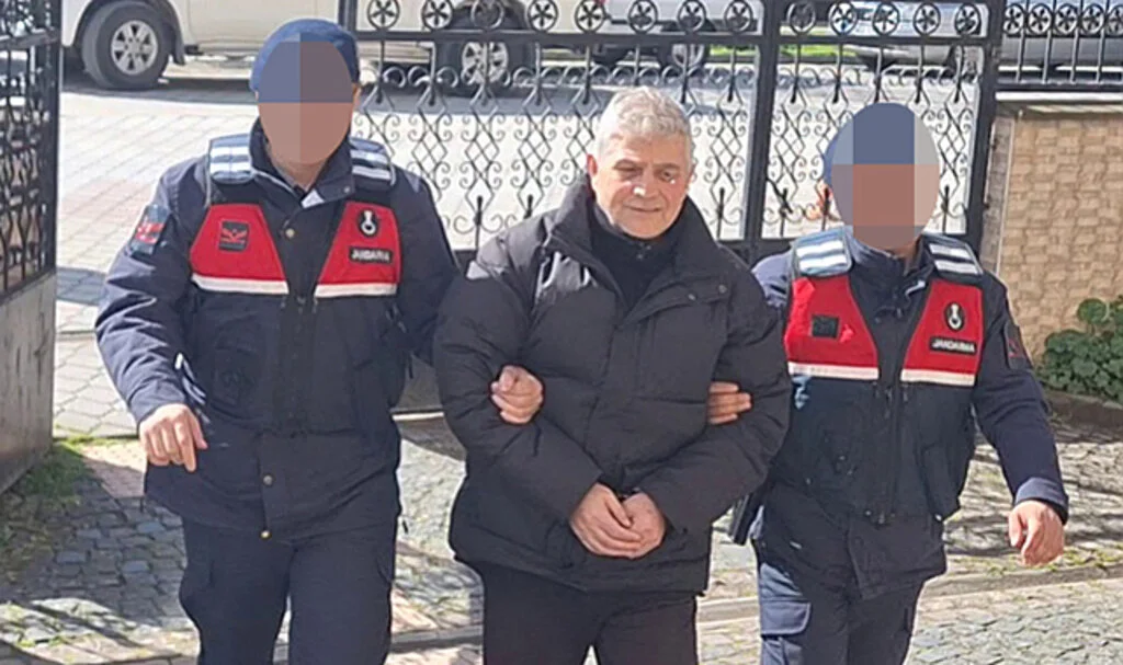 Samsun'da Uyuşturucu Operasyonu: Evde 5,5 Kilogram Esrar Ele Geçirildi