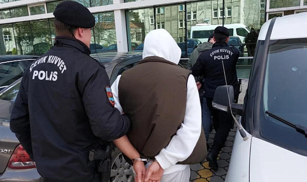 Samsun'da Uyuşturucu Ticareti Suçlamasıyla 1'i Serbest 1'i Kişi Tutuklandı