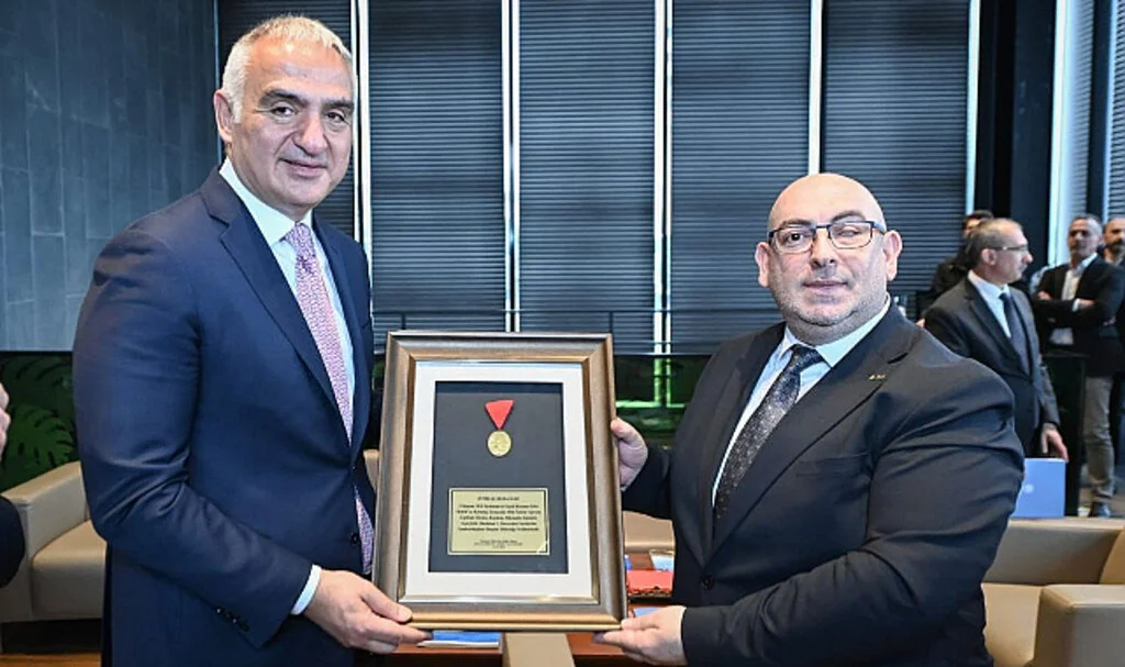 Samsun Müzesi'ne İstiklal Madalyası Bağışladı
