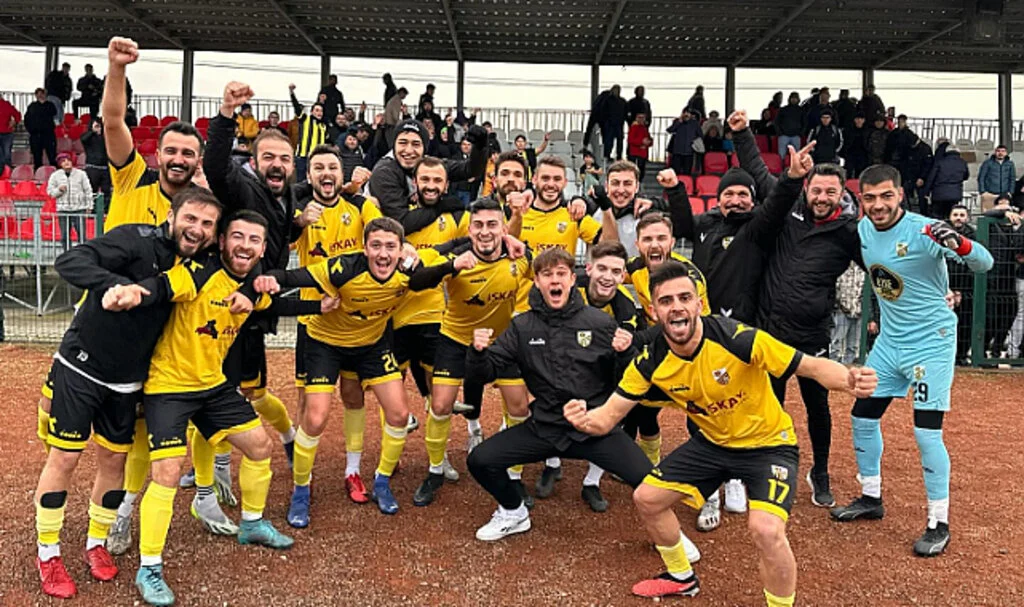 Samsun Süper Amatör play-off lig'de lider Termespor