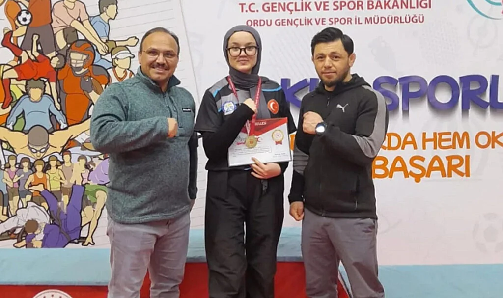 Samsunlu Bilek Güreşi sporcularından büyük başarı