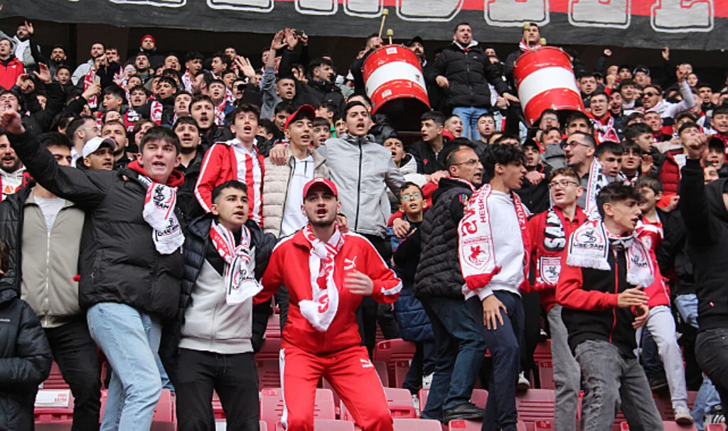 Samsunspor taraftarı Pendikspor maçını bekliyor