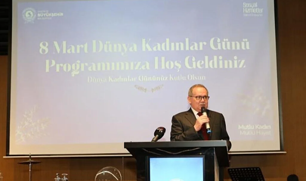 SBB Başkanı Mustafa Demir, Kadın Çalışanlarla 8 Mart Dünya Kadınlar Günü'nü Kutladı