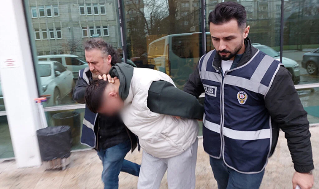 Tartıştığı şahsı ağır yaralayan genç tutuklandı