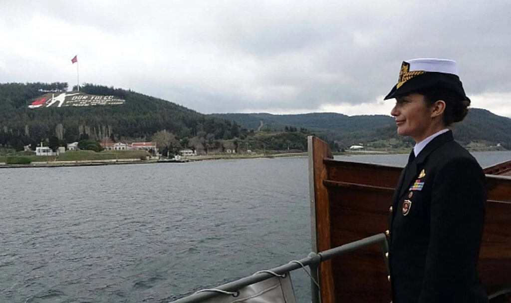 Türkiye'nin İlk Kadın Amiralinden 8 Mart'ta Anlamlı Seyir