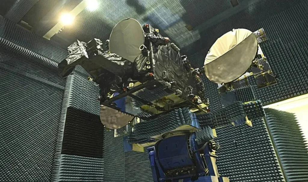 Türkiye'nin Uzayda Bir Bileti Daha: Türksat 6A Uydusu Uzaya Gönderiliyor