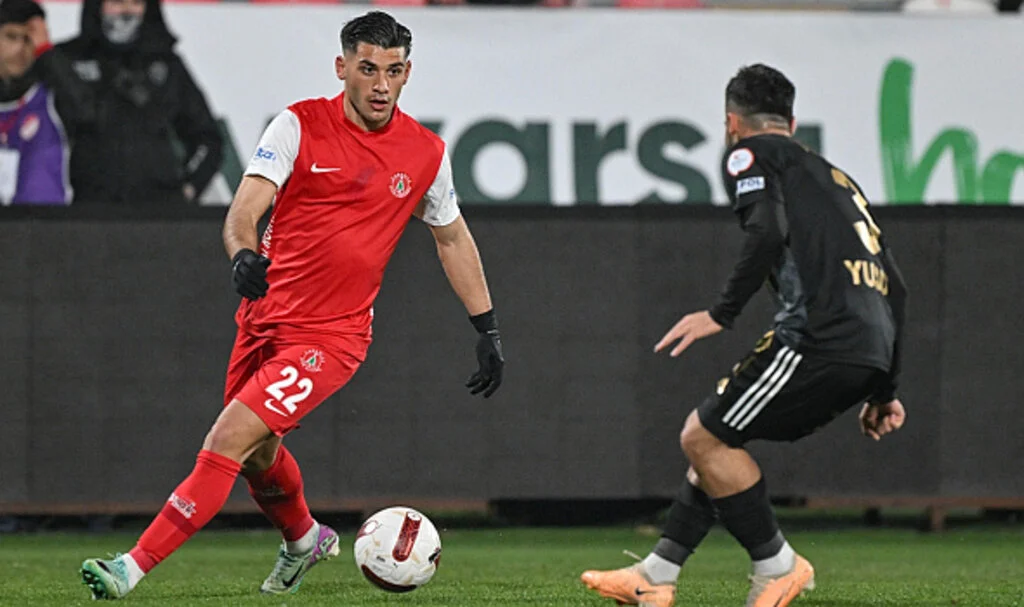 Ümraniyespor iki golle kazandı