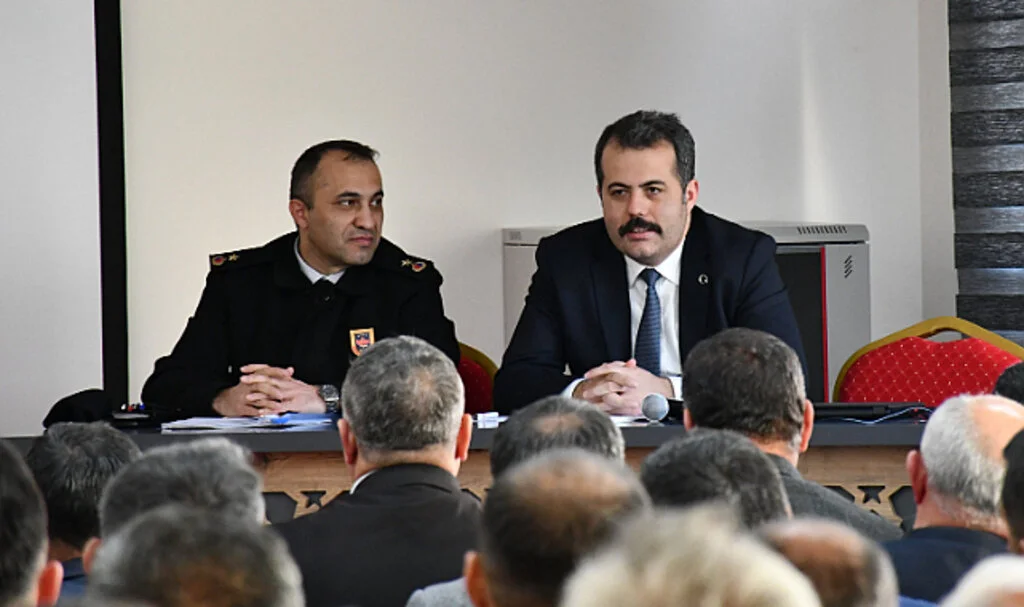 Vezirköprü'de vatandaş talepleri toplantıda masaya yatırıldı
