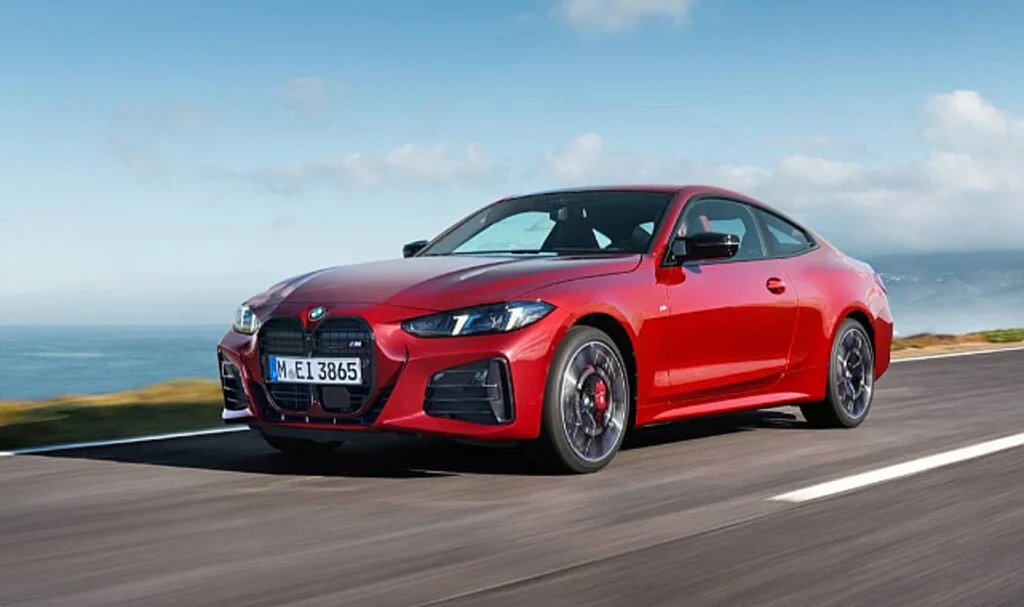 Yeni BMW 4 Serisi Coupe ve Cabrio Türkiye'de Satışa Sunuldu!
