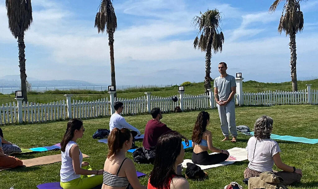 Yoga Nedir ve Nasıl Yapılır?