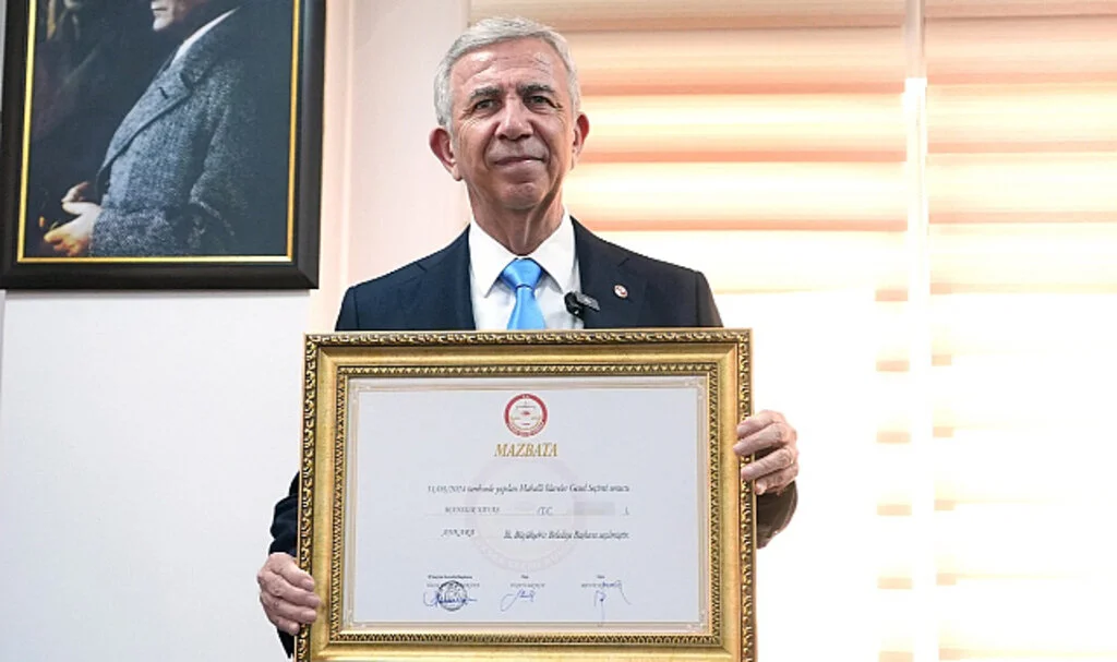 ABB Başkanı Mansur Yavaş, Mazbatasını Aldı: 'Gerçek Belediyecilik İnsan Merkezlidir'