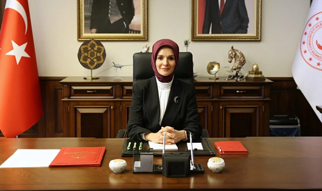 Aile ve Sosyal Hizmetler Bakanı Göktaş: Yaşlı ve Engelli Aylıkları Hesaplara Yatırılıyor