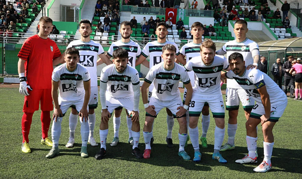 Alaçamspor hükmen galip