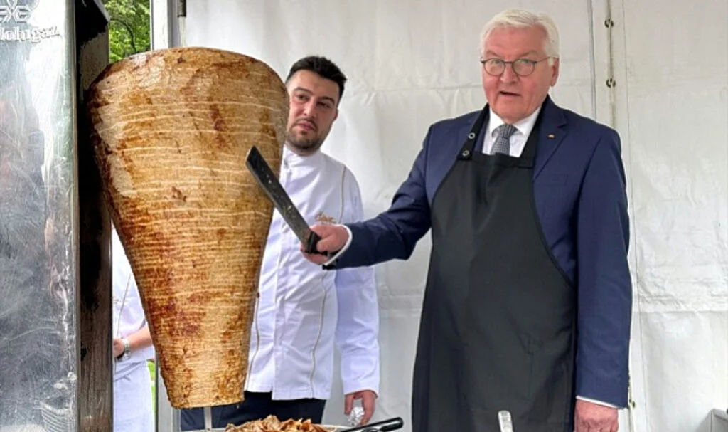 Almanya Cumhurbaşkanı Steinmeier, İstanbul'da döner kesti