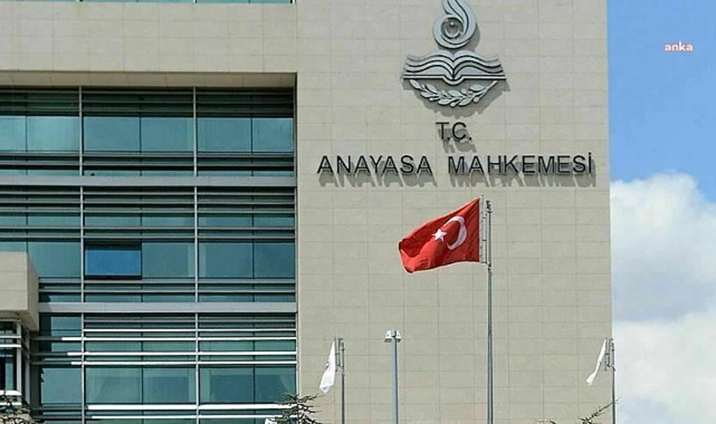 Anayasa Mahkemesi'nden Yeni Karar: Uzman Erbaşların Sözleşmesini İptal Etti