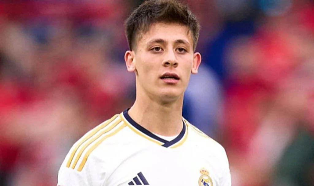 Arda Güler, Real Madrid Formasıyla İlk 11'de Gol Atarak Tarihe Geçti!