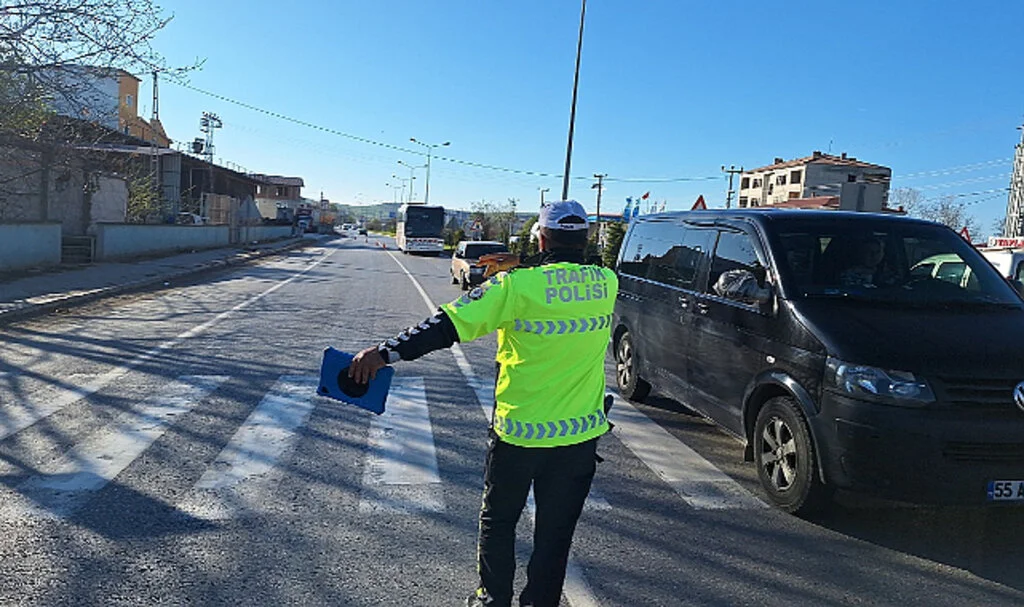 Bafra'da Önlem Amaçlı Trafik Denetimleri Gerçekleştirildi