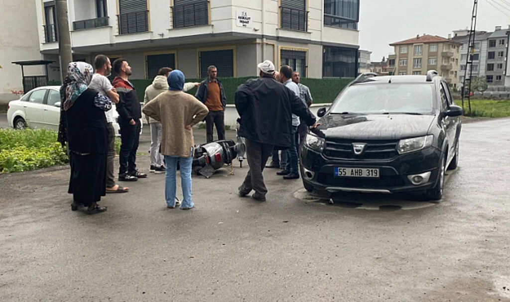 Bafra'da Otomobil ile Motosiklet Çarpıştı! 1 Yaralı