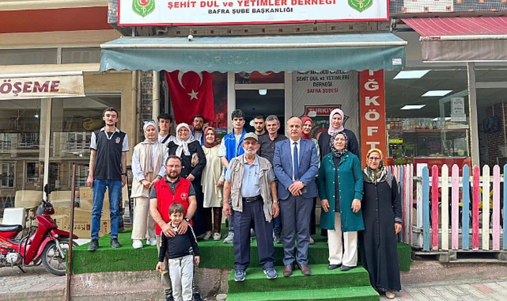 Bafra Gençlik Merkezi'nden Şehitler Haftası Ziyareti