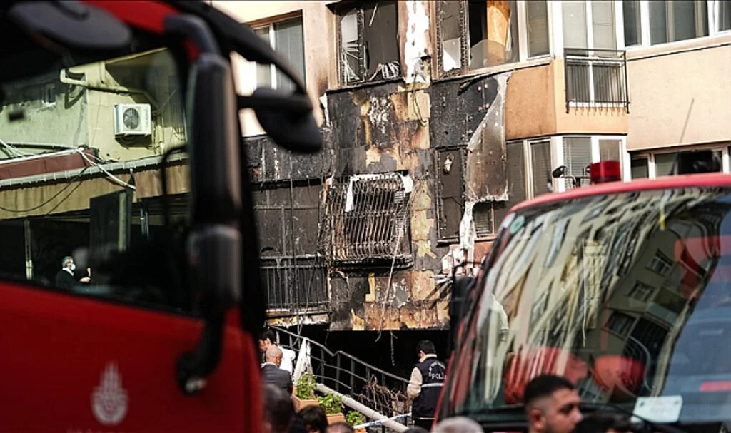 Beşiktaş'taki Gece Kulübü Yangınıyla İlgili 11 Şüpheli Adliyede