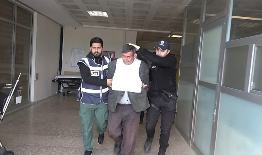 Boşanmak İstemeyen Eşine Kurşun Yağdıran Şahıs Adliyede