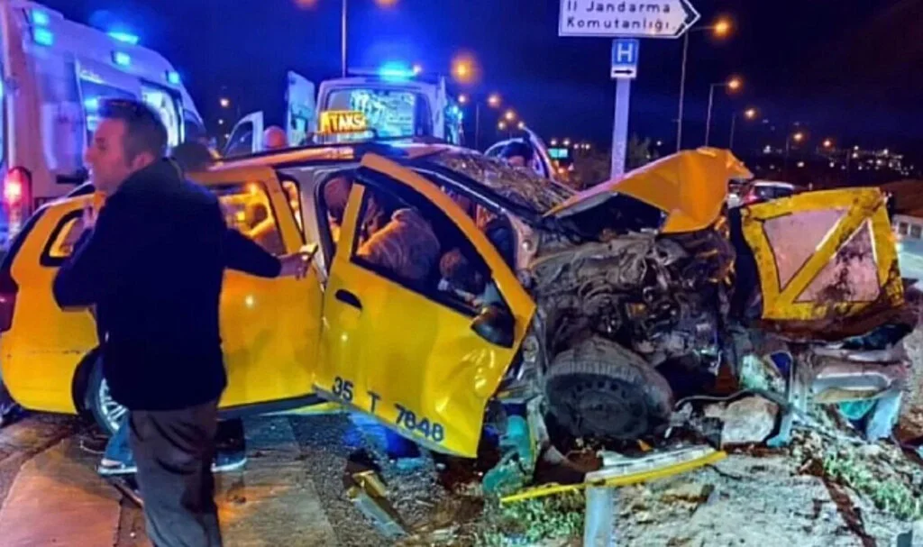 Çevreyolunda Feci Kaza 1 Ölü, 5 Yaralı