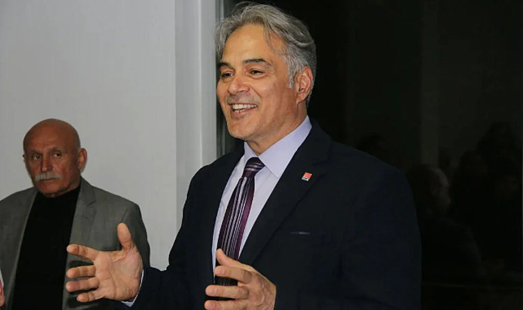 CHP Atakum İlçe Başkanı Adem Kürek: 'Çocukların yarınları bize emanet'